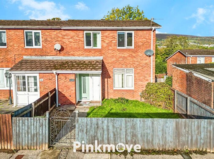 4 Bedroom End Of Terrace House For Sale In Bryn Milwr, Hollybush, Cwmbran, NP44