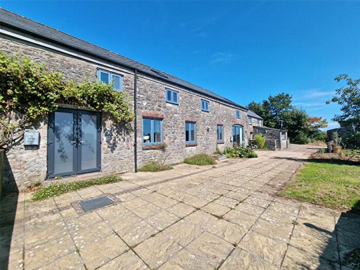 3 Bedroom Cottage For Sale In Lower Lamphey Park, Pembroke, Pembrokeshire, SA71