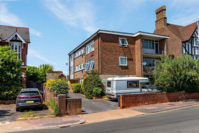1 Bedroom Flat For Sale In Rectory Road, Worthing, BN14
