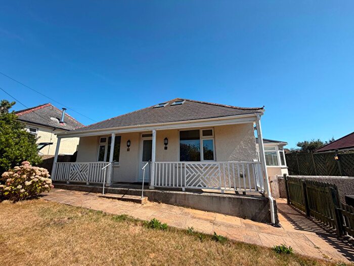4 Bedroom Bungalow For Sale In Homelea, Torleven Road, Porthleven, TR13
