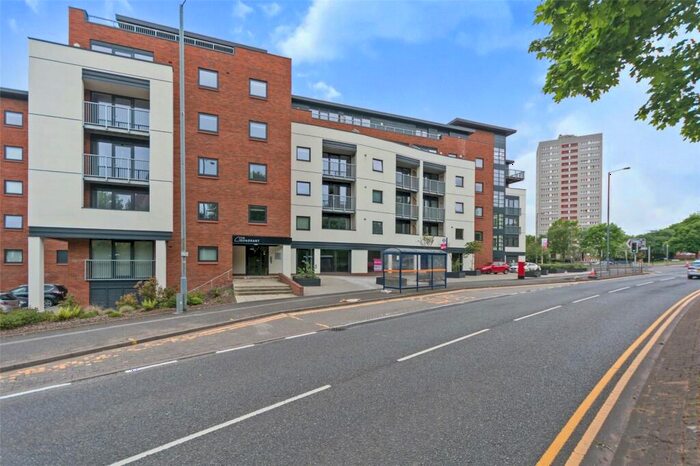 2 Bedroom Penthouse To Rent In The Quadrant, Sand Pits, Birmingham, West Midlands, B1