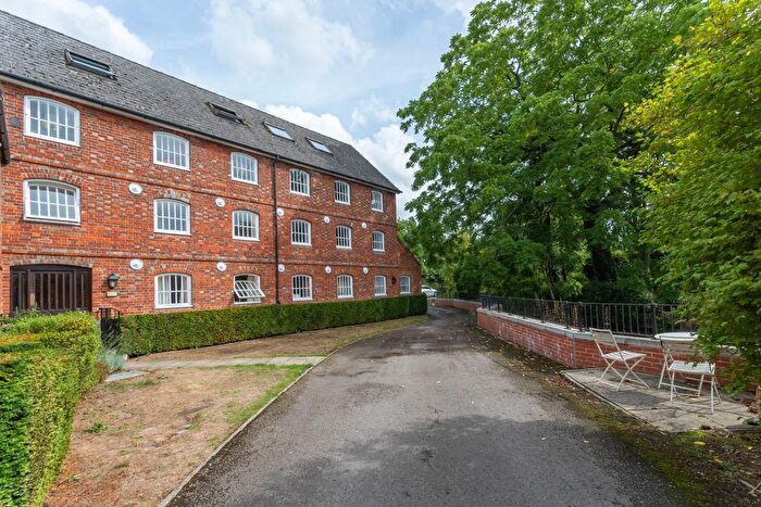 2 Bedroom Flat To Rent In Abingdon, Oxfordshire., OX14