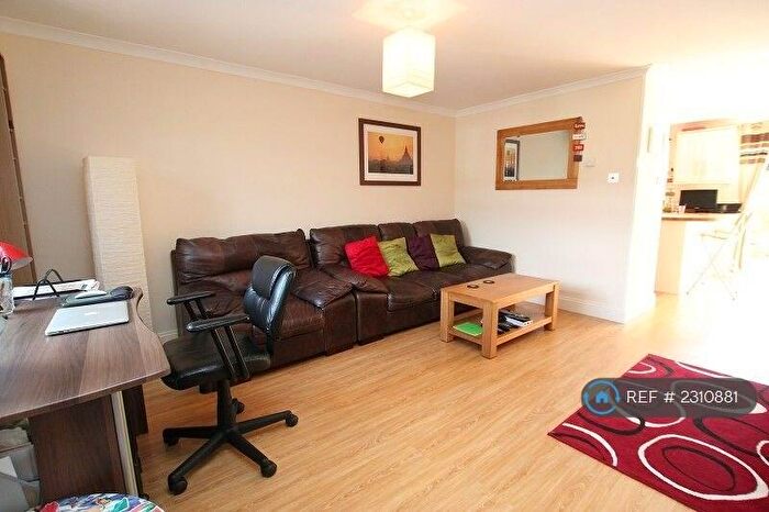 3 Bedroom Terraced House To Rent In Ash Keys, Crawley, RH10