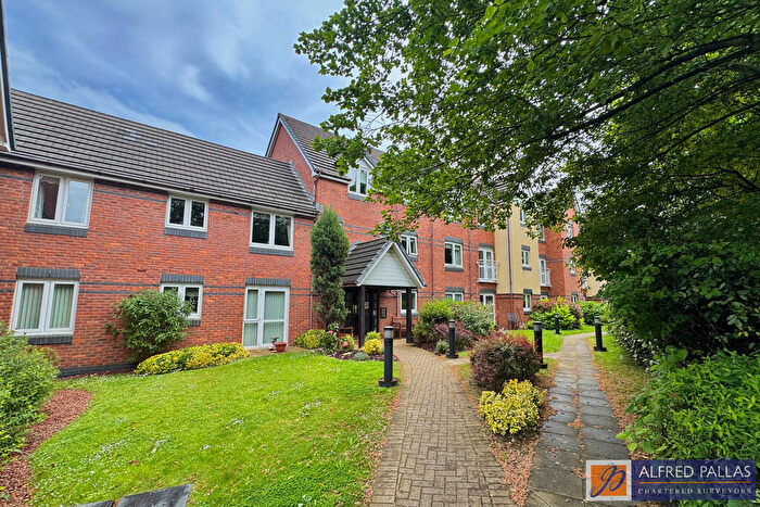 1 Bedroom Flat For Sale In Willow Bank Court, East Boldon, NE36