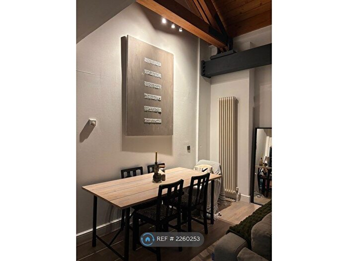 1 Bedroom Flat To Rent In Wapping High St, London, E1W