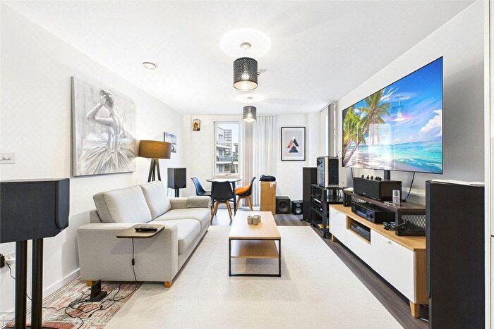 1 Bedroom Flat To Rent In Kidwells Close, Maidenhead, Berkshire, SL6