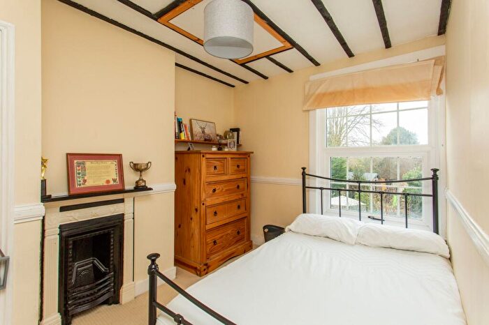 2 Bedroom Cottage For Sale In Park Lane, Preston, CT3