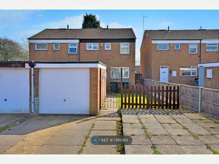 4 Bedroom Semi-Detached House To Rent In John Rous Avenue, Coventry, CV4