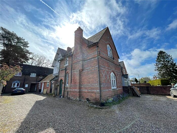 2 Bedroom Apartment To Rent In Oxford Road, Newbury, Berkshire, RG14