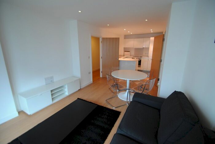 2 Bedroom Flat To Rent In Waterhouse Apartments, Saffron Central Square, Croydon, CR0
