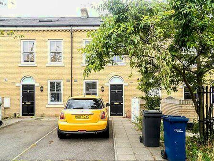 4 Bedroom Property To Rent In Malta Road, Cambridge, CB1