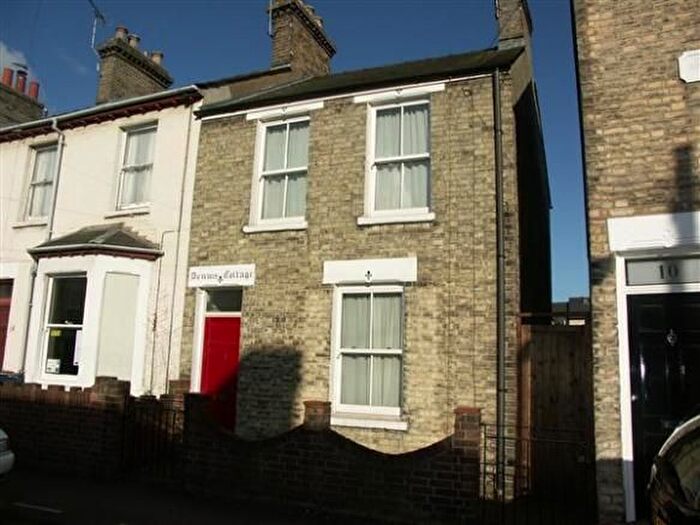 2 Bedroom End Of Terrace House To Rent In Sedgwick Street, Cambridge, CB1