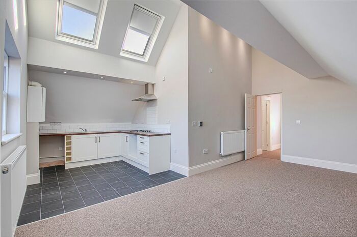 1 Bedroom Flat To Rent In St. Agnes Road, Birmingham, B13