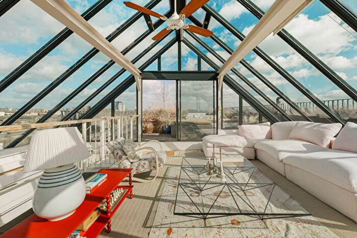 3 Bedroom Flat For Sale In Wyfold Road, London, SW6