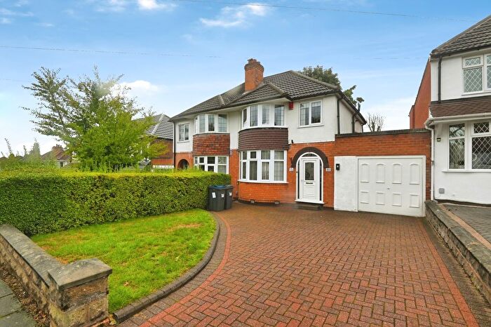 3 Bedroom Semi Detached House For Sale In Longmoor Road, Sutton Coldfield, West Midlands, B73