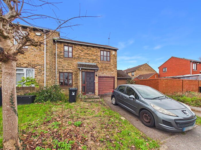 2 Bedroom End Of Terrace House For Sale In Sellafield Way, Lower Earley, Reading, RG6