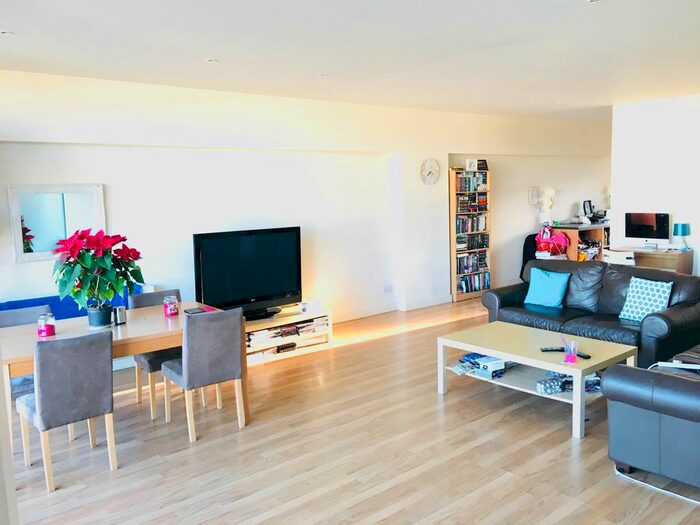 2 Bedroom Flat To Rent In Elliot Street, Glasgow, G3