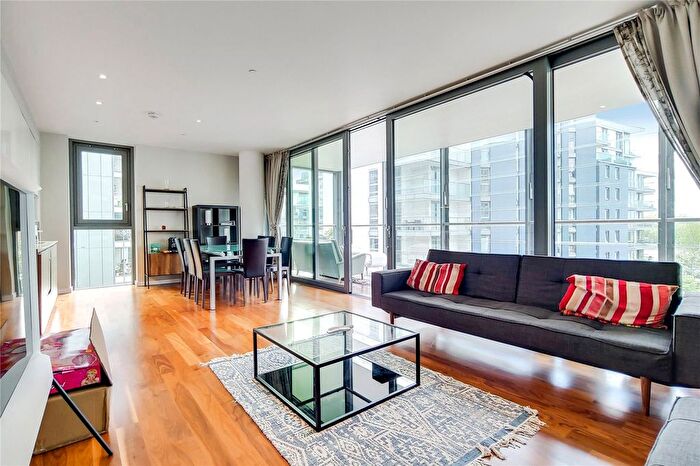 2 Bedroom Flat For Sale In Eastfields Avenue, Wandsworth, SW18