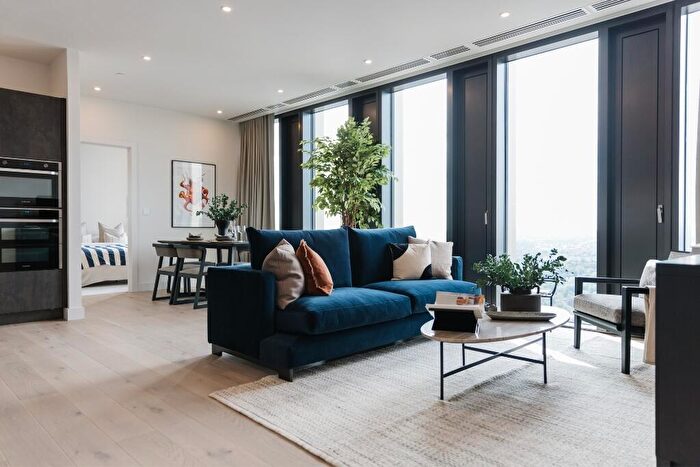 2 Bedroom Penthouse To Rent In The Mercian, Broad Street Birmingham, B15