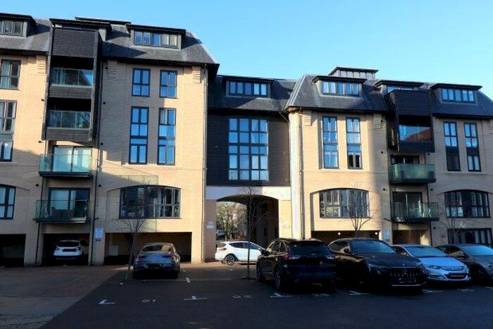 1 Bedroom Flat To Rent In The Causeway, Chelmsford, CM2