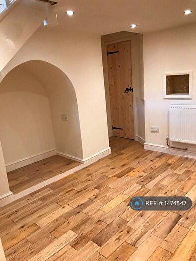 Studio To Rent In Highworth, Swindon, SN6