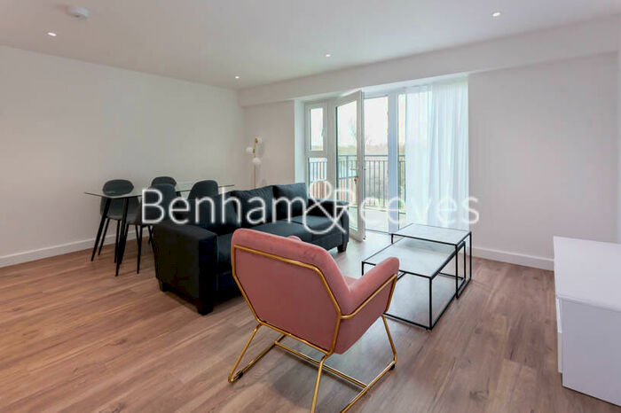 1 Bedroom Apartment To Rent In Beaufort Square, Colindale, NW9