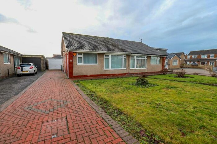 2 Bedroom Bungalow To Rent In Kenilworth Road, Morecambe, LA3