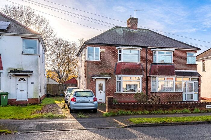 3 Bedroom Semi Detached House For Sale In Harrowby Road, Fordhouses, Wolverhampton, West Midlands, WV10