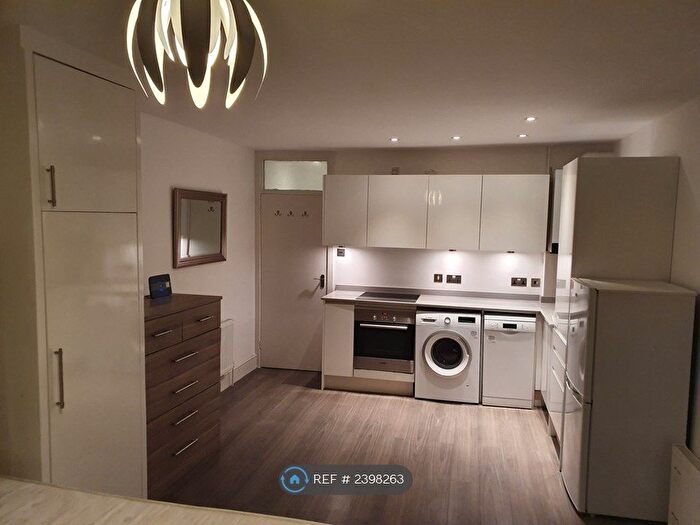 Studio To Rent In Kensal Rise, London, NW10