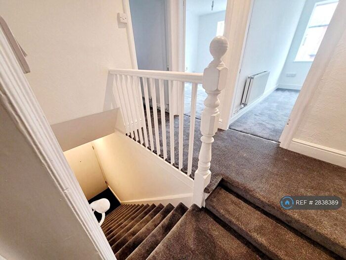 2 Bedroom Flat To Rent In Irlam, Manchester, M44