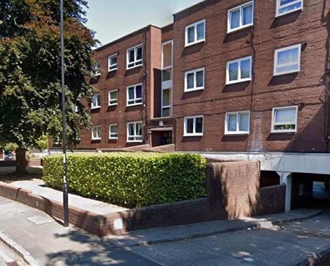 2 Bedroom Flat To Rent In Warrington Road, Croydon, CR0