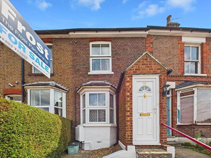 3 Bedroom Terraced House For Sale In Gladstone Road, Chesham, Buckinghamshire, HP5