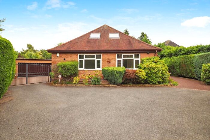 4 Bedroom Bungalow For Sale In Thornton Close, Wollaton, Nottingham, NG8