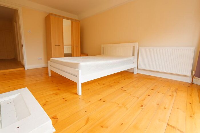 1 Bedroom Flat To Rent In Pemberton Road, London, N4