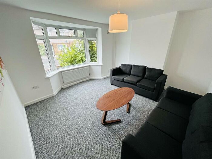 4 Bedroom House To Rent In Student, Moorlands Road, Bristol, BS16
