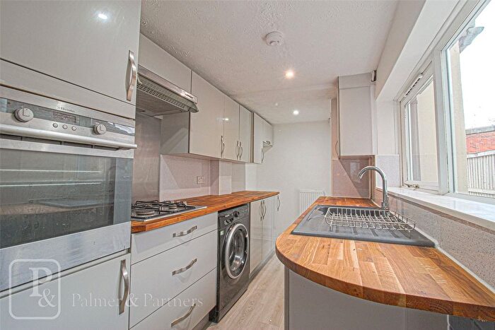 2 Bedroom End Of Terrace House To Rent In Kendall Road, Colchester, Essex, CO1