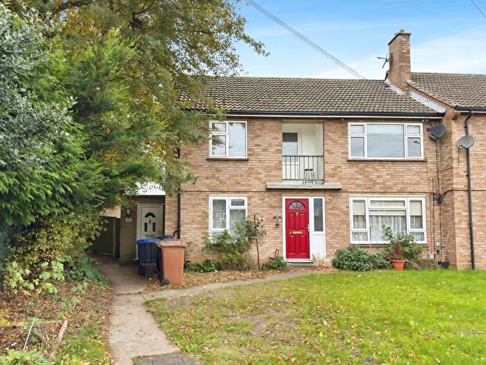 2 Bedroom Maisonette To Rent In Walnut Way, Ickleford, SG5