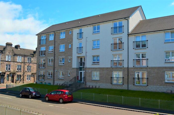 2 Bedroom Flat To Rent In Castle Road, Dumbarton, Wdc, G82