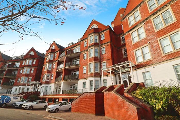 1 Bedroom Flat For Sale In Rhapsody Crescent, Brentwood, CM14
