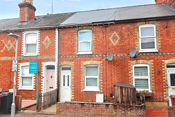 2 Bedroom Terraced House For Sale In Chester Street, Reading, RG30