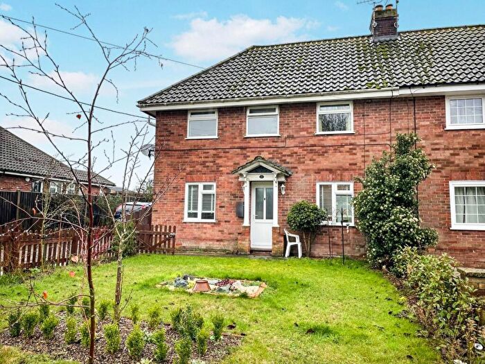 3 Bedroom Semi Detached House For Sale In St. Georges Terrace, Gooderstone, PE33