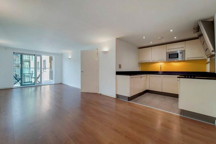2 Bedroom Flat To Rent In Argyll Road, Woolwich, London, SE18