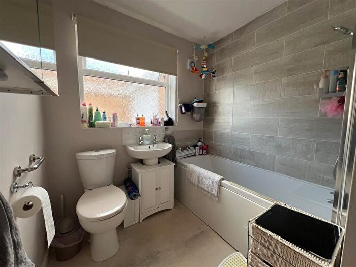 2 Bedroom Detached Bungalow For Sale In South Ross, HR9