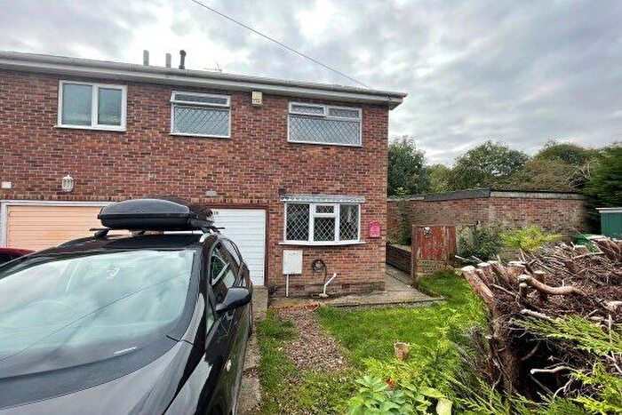 3 Bedroom Property To Rent In Kenia Close, Nottingham, NG4