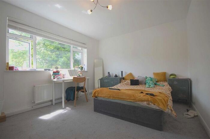 2 Bedroom Maisonette To Rent In Norton Road, Uxbridge, UB8