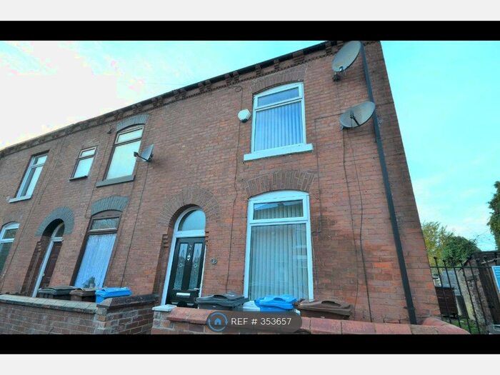 2 Bedroom End Of Terrace House To Rent In Granby Street, Chadderton, Oldham OL9
