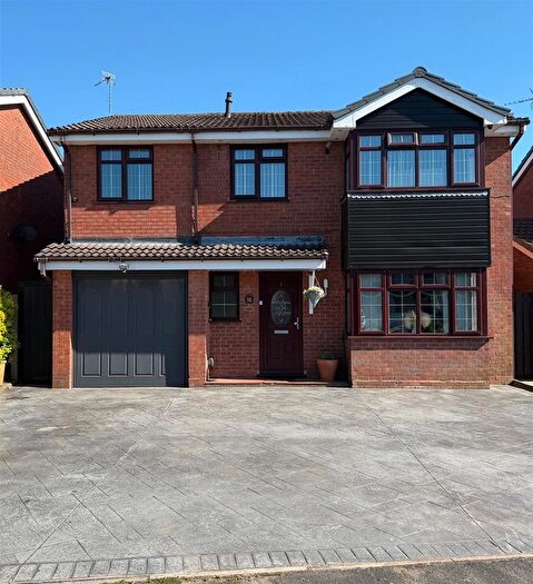 4 Bedroom Detached House For Sale In Ferndale Road, Essington, Wolverhampton, WV11