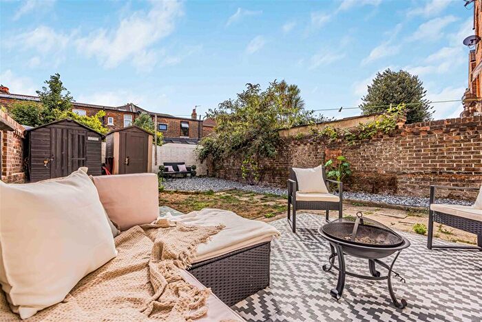 1 Bedroom Flat For Sale In Festing Road, Southsea, PO4