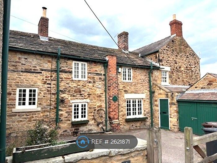 4 Bedroom Semi-Detached House To Rent In West Hall Fold, Rotherham, S62