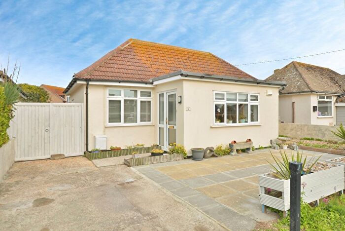 3 Bedroom Bungalow For Sale In Williamson Road, Lydd On Sea, Romney Marsh, Kent, TN29